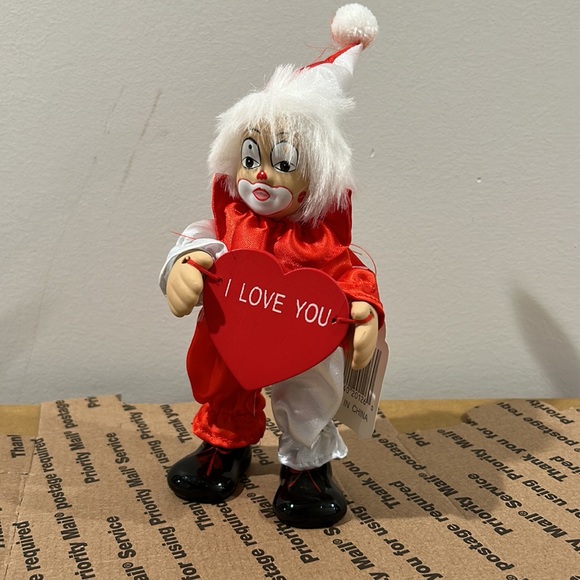 Bendable Posable Free Standing “I Love You “ Clown Collectable - Picture 11 of 13